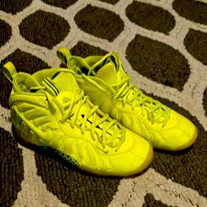 Nike Foamposites neon